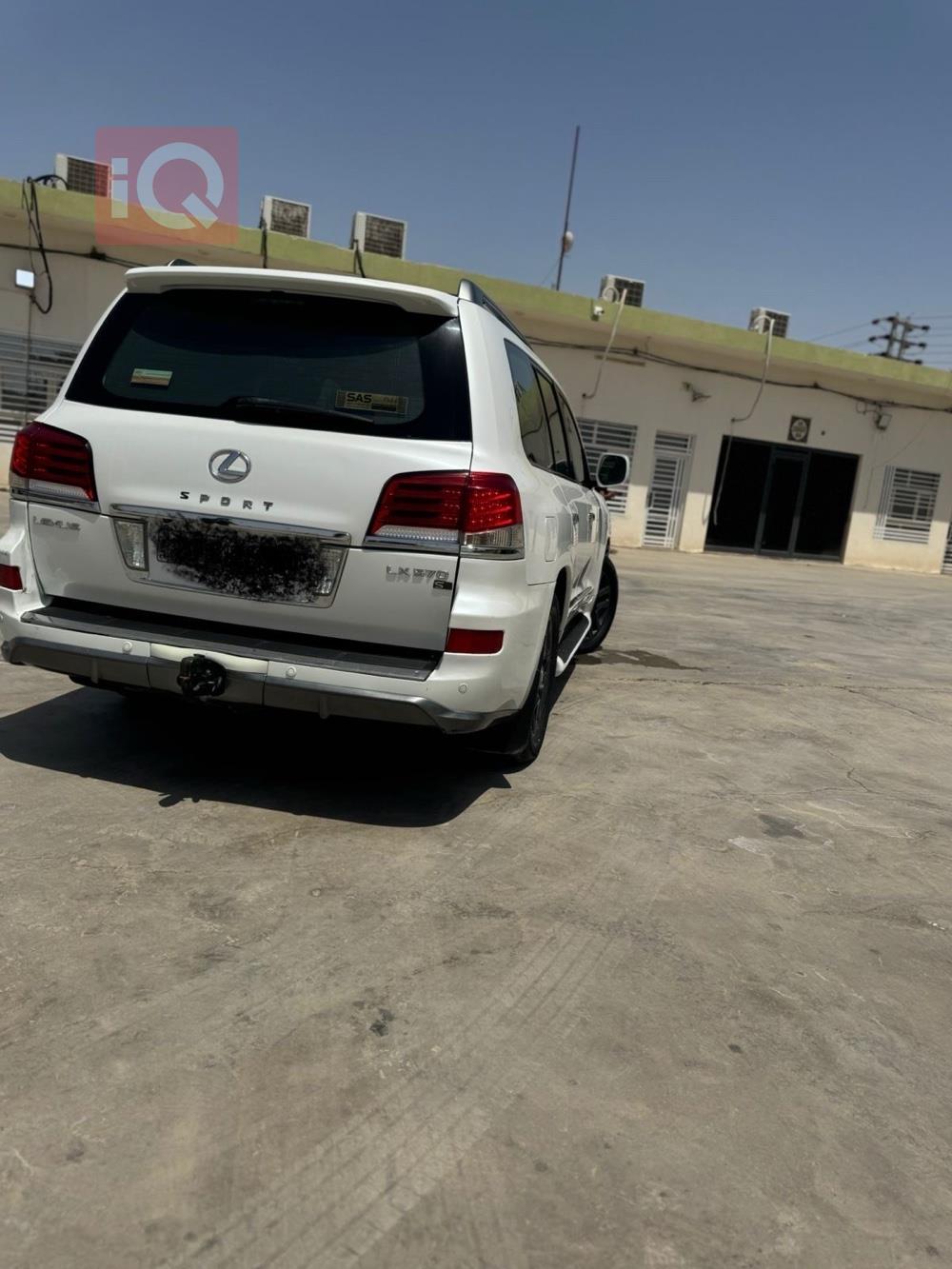 Lexus LX